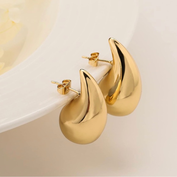 Silver Water Drop Tear Drop Earrings - Picture 5 of 6